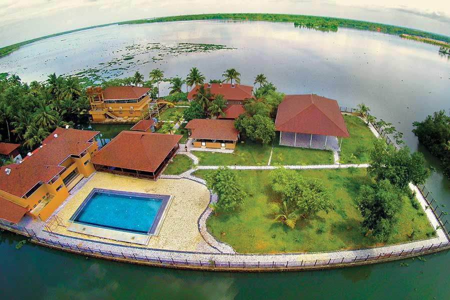 Grand Ayur Island Hotel Perumbalam Eksteriør billede